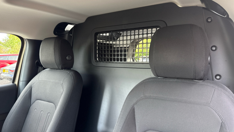 Land Rover Defender 90 Diesel 3.0 D200 Hard Top Auto